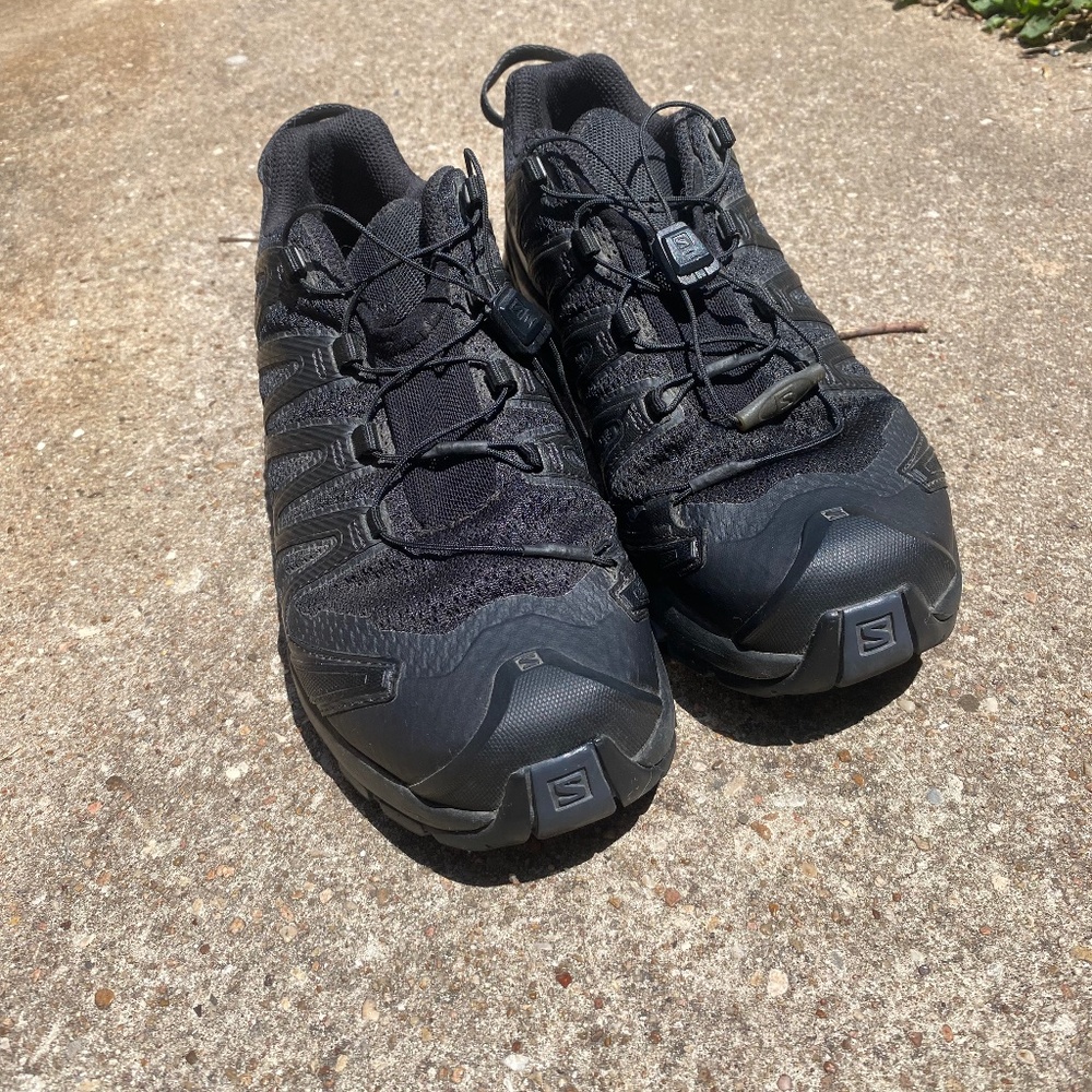 Salomon womens XA pro 3d running shoes size 8.5